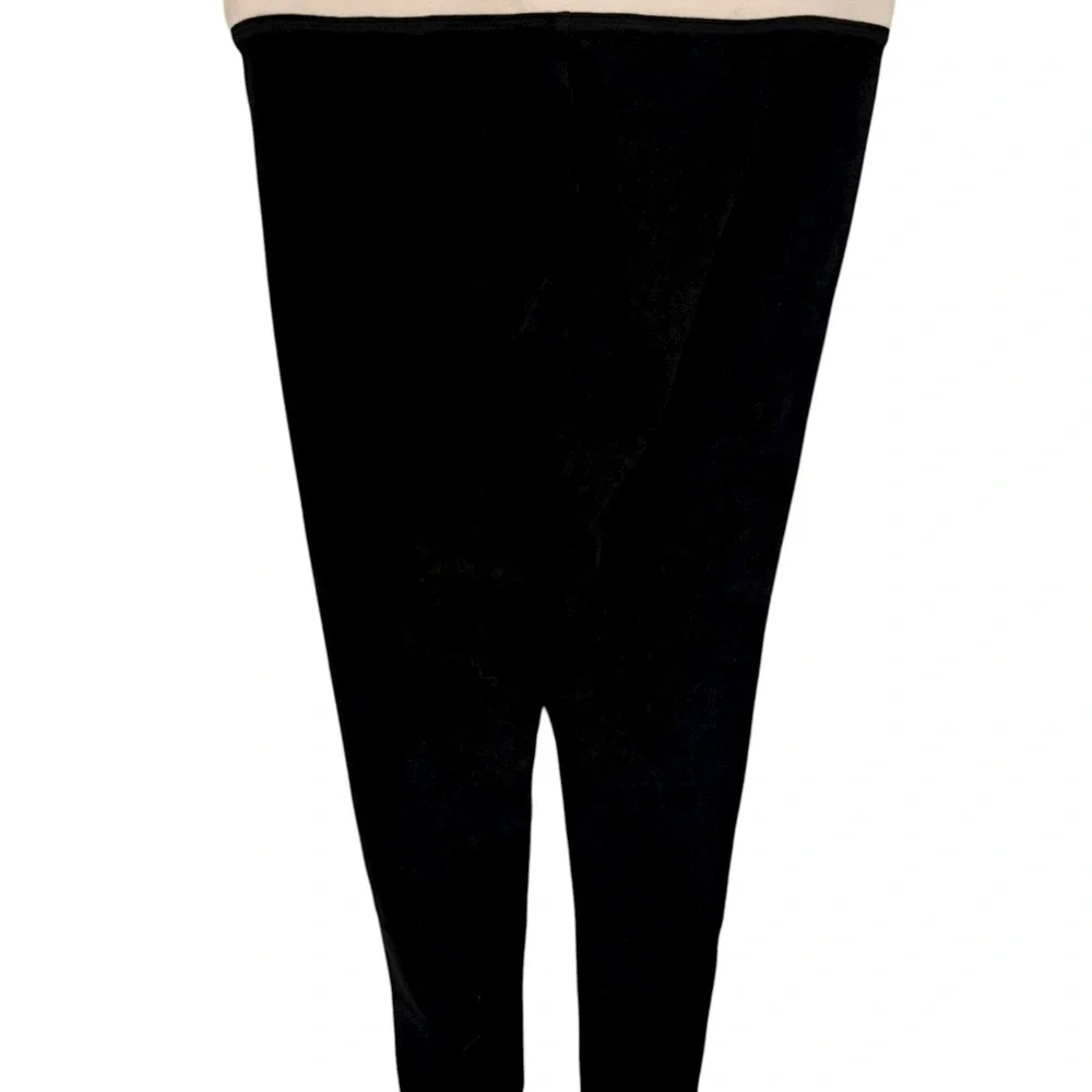 Victoria's Secret Pink Yoga Leggings - Picture 2 of 4